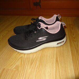 Women's Size 9 Skechers Go Walk **Black with Pink** Super Nice Shoes